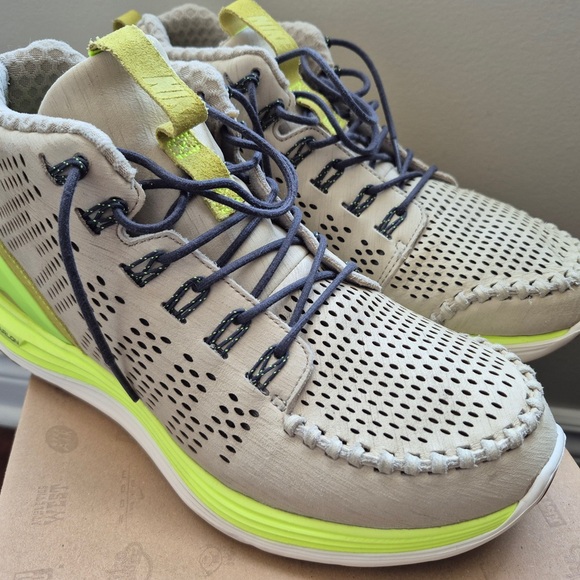 Nike Rosherun Trail 8.5 - Picture 8 of 14